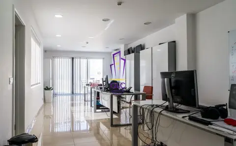 Office to rent in Sliema