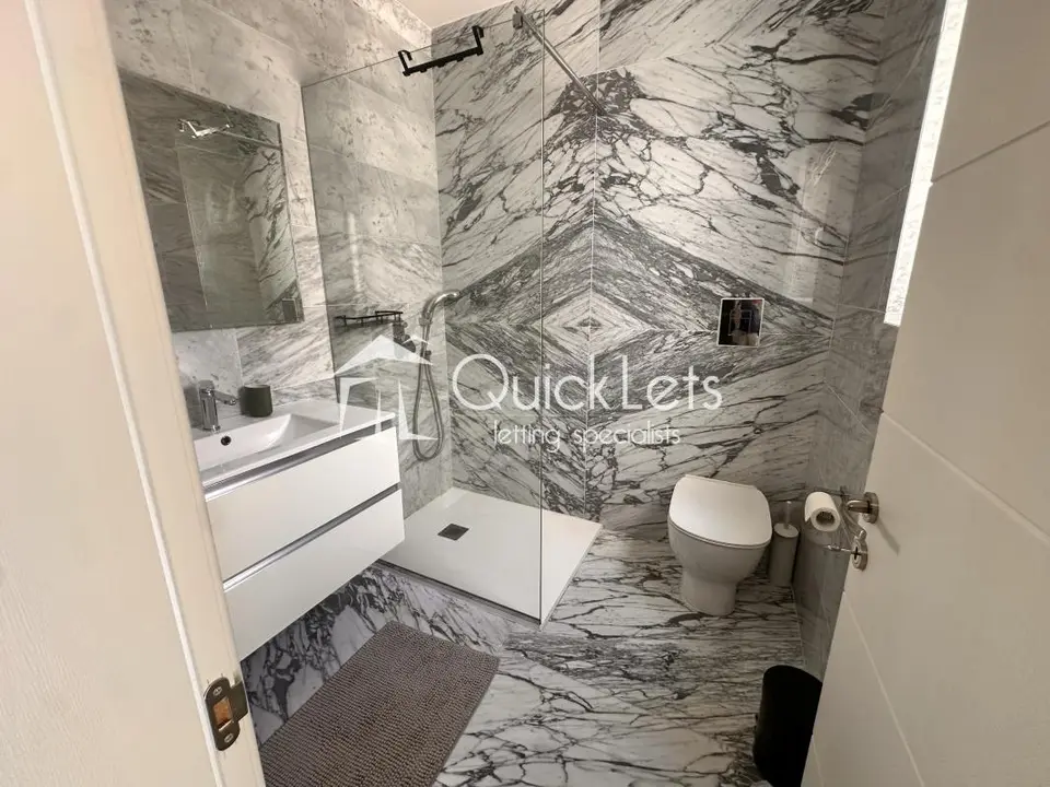 2 bedroom Penthouse to rent in Swieqi