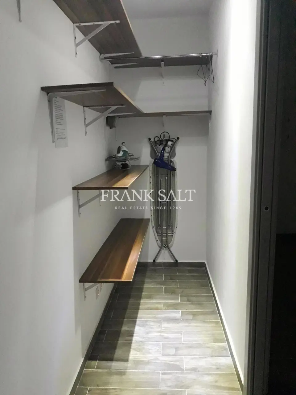 Gzira, Furnished Apartment