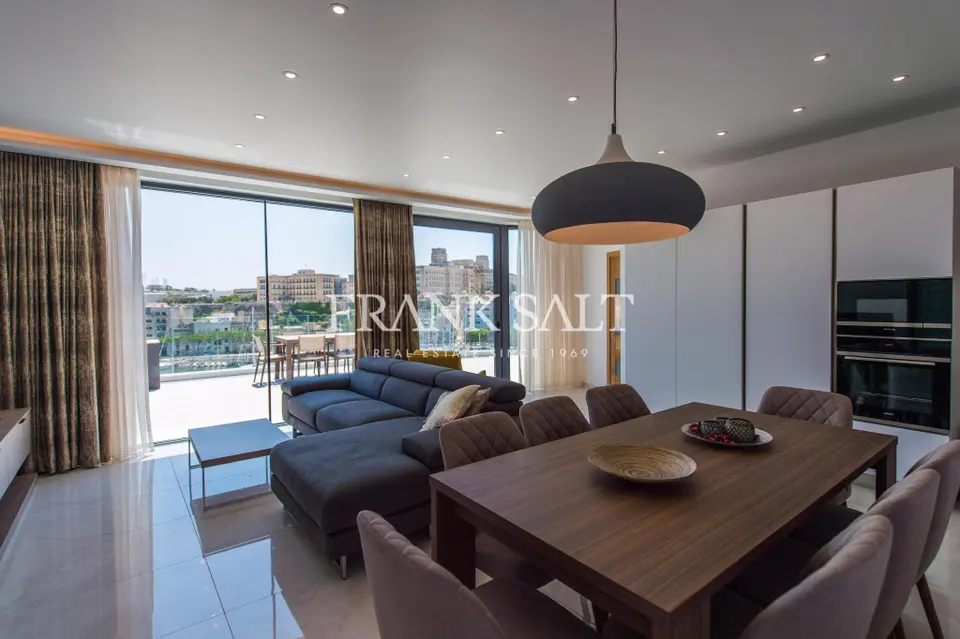 Ta' Xbiex, Penthouse