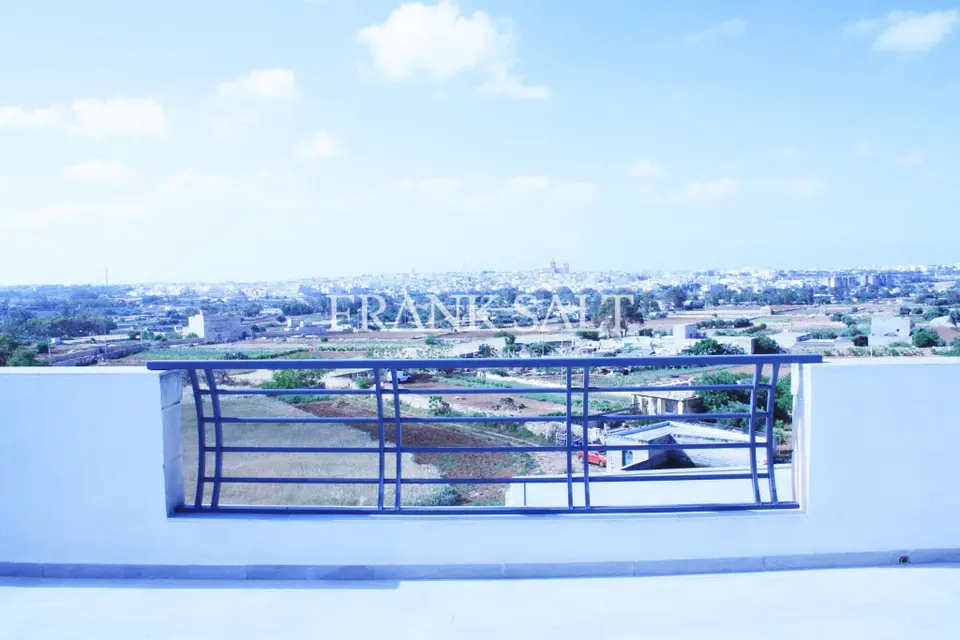 Zabbar, Furnished Penthouse