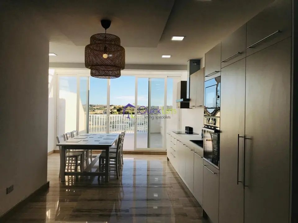 3 bedroom Penthouse to rent in Siggiewi