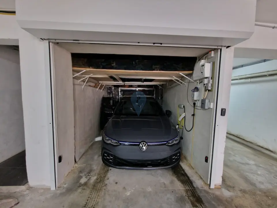 Garage/Parking Space for sale in Swieqi