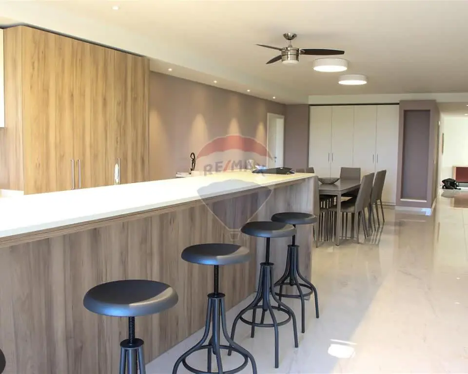 3 bedroom Penthouse to rent in Mosta