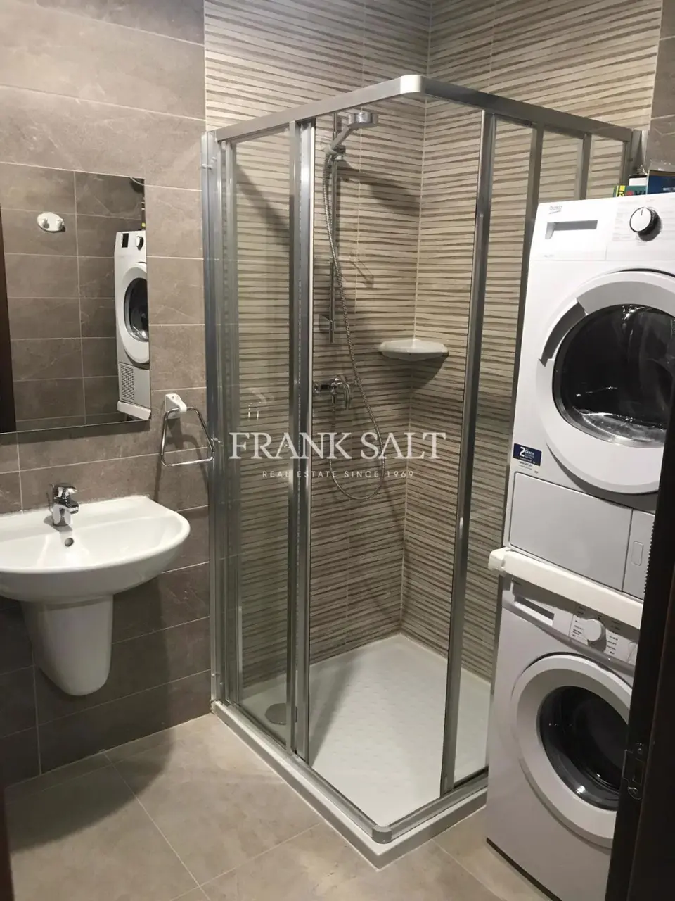 Ghaxaq, Furnished Apartment