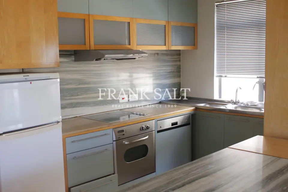 Ta' Xbiex, Apartment