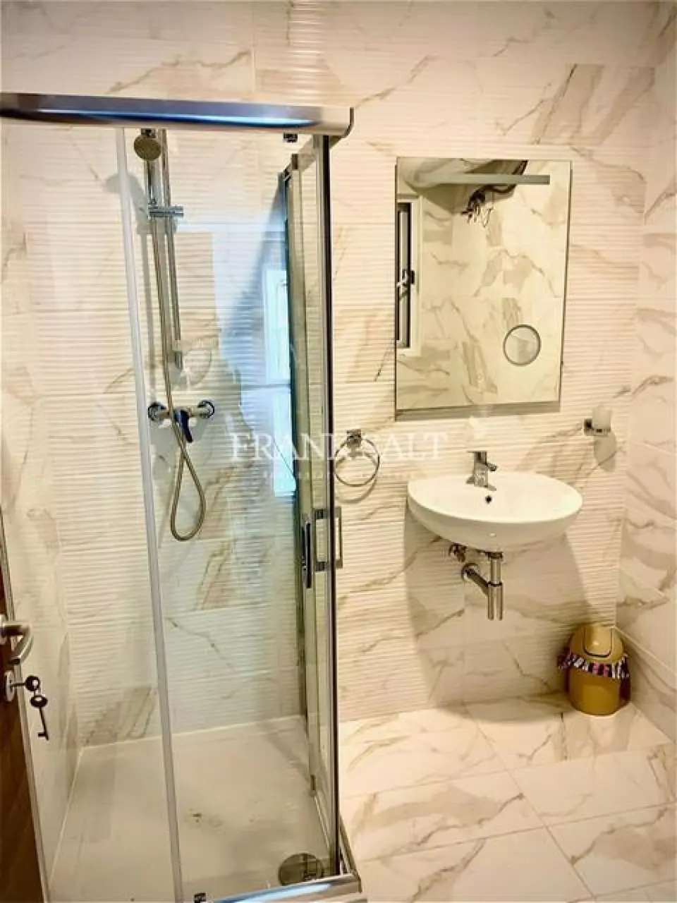 Gzira, Apartment