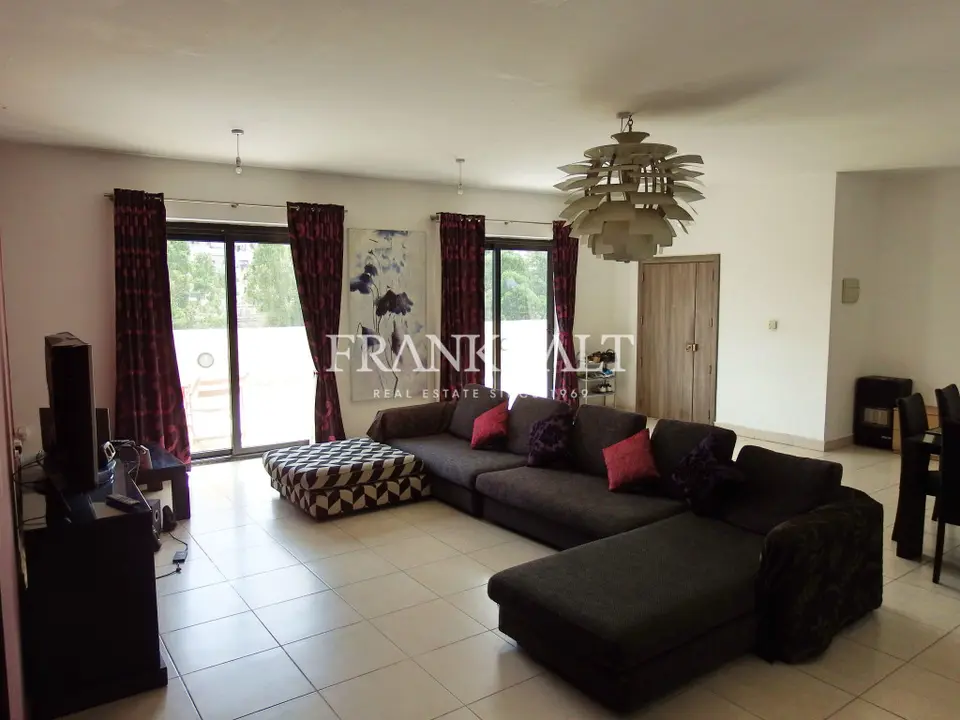 Msida, Furnished Penthouse
