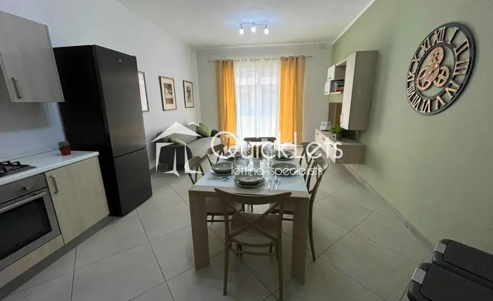 4 bedroom Apartment to rent in St. Julians