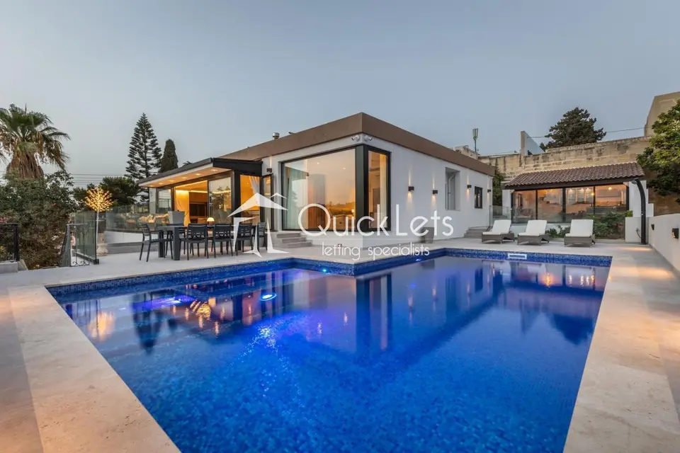 6 bedroom Detached Villa to rent in Iklin