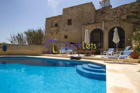 4 bedroom Farmhouse to rent in Gozo - Gharb