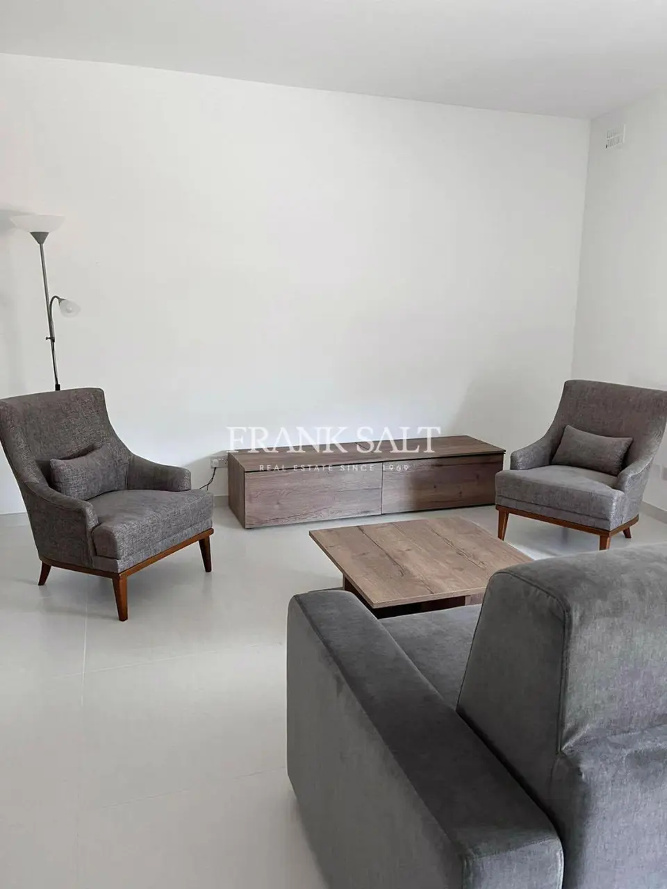 Bahar ic-Caghaq, Maisonette