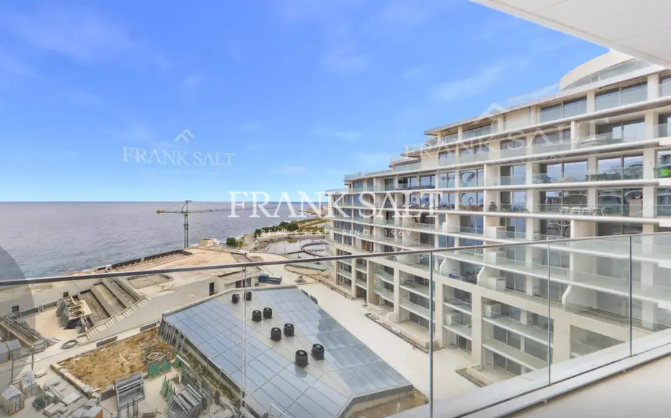 The Shore Line at Smart City, Apartment