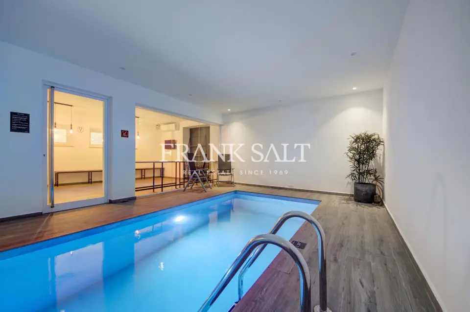 St Julians, Semi-detached Villa