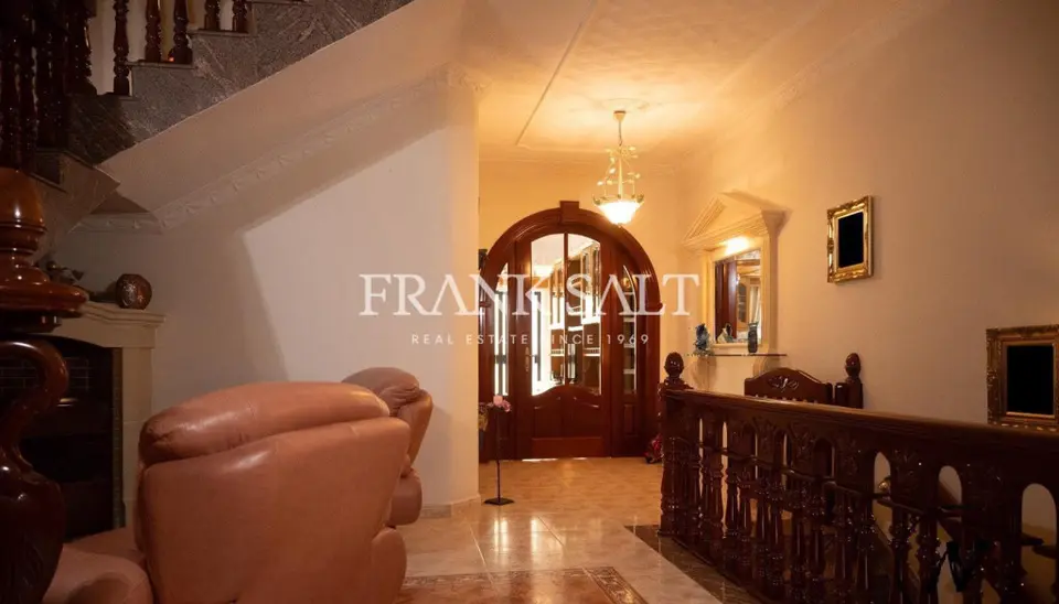 Qormi, House of Character