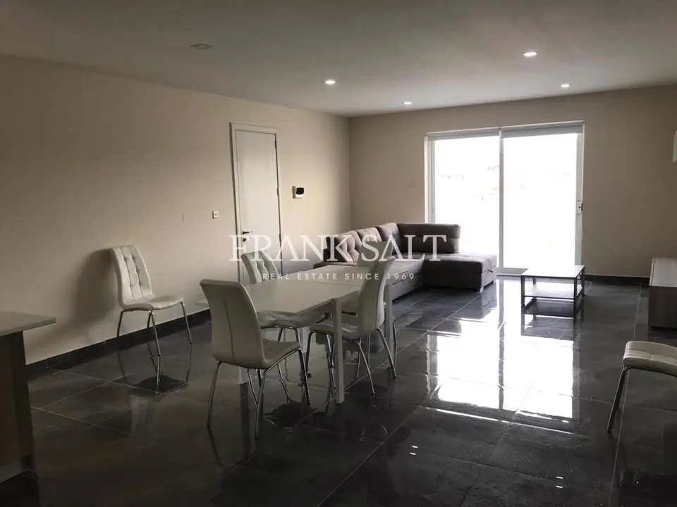 Qormi, Furnished Penthouse