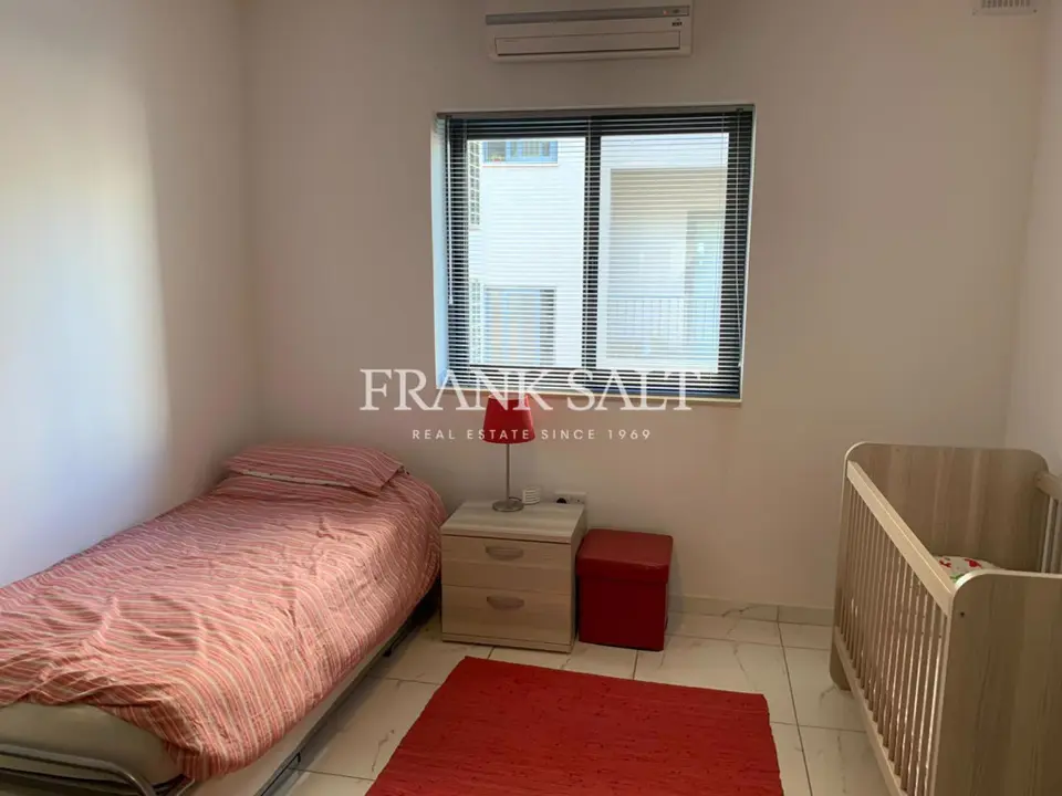 Swieqi, Furnished Apartment