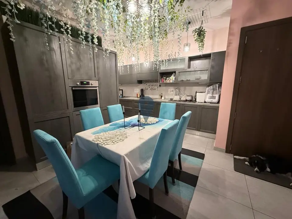 3 bedroom Top Floor Apartment for sale in Santa Venera
