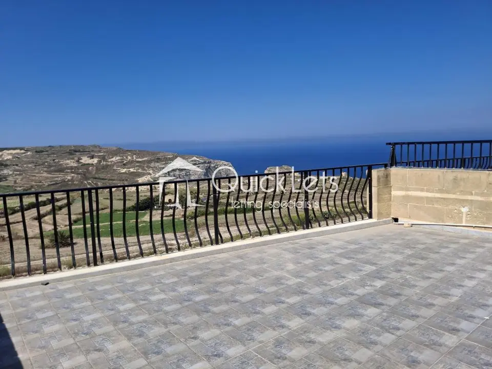 2 bedroom Penthouse to rent in Gozo - San Lawrenz