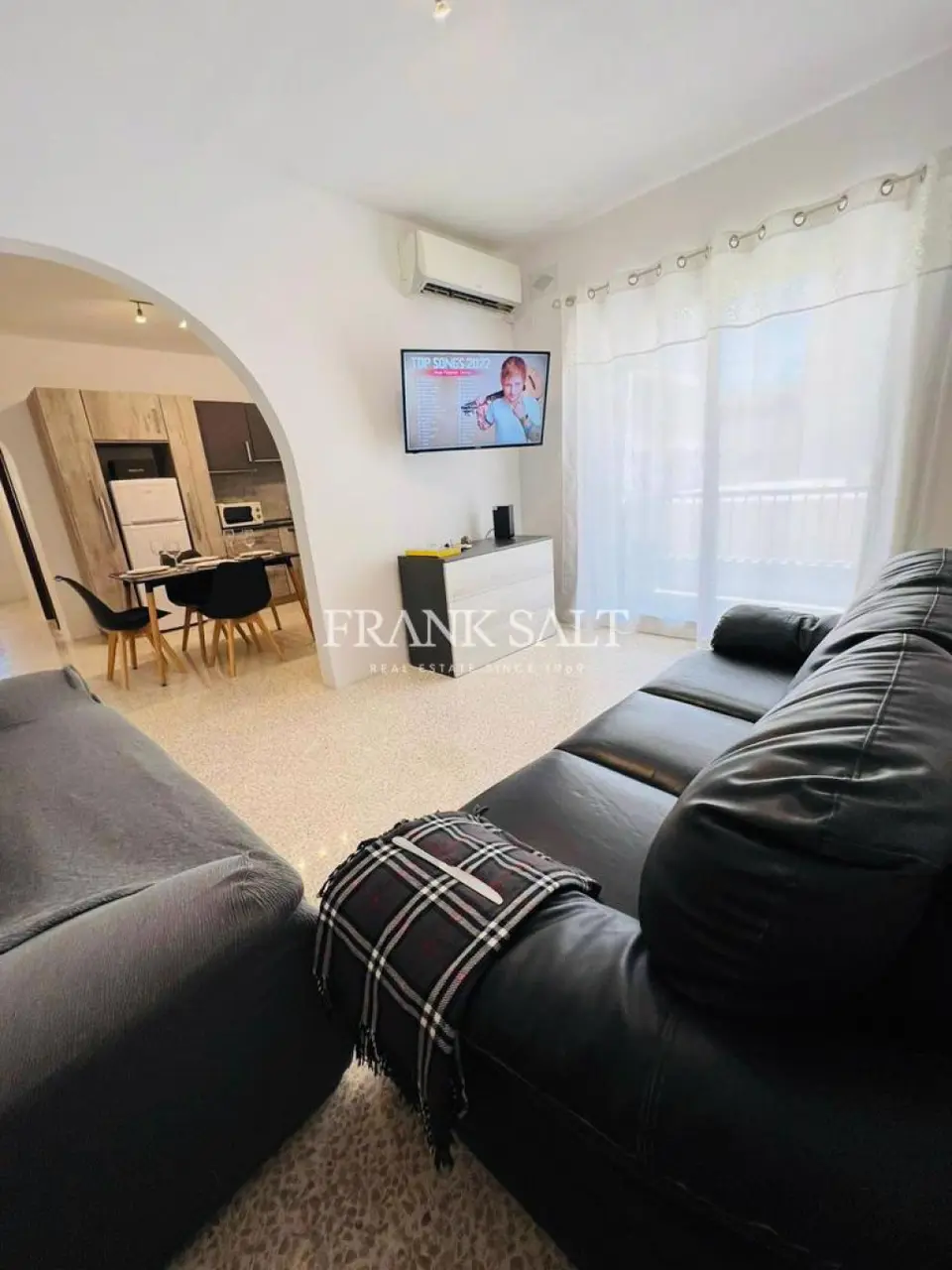 Qawra, Furnished Apartment