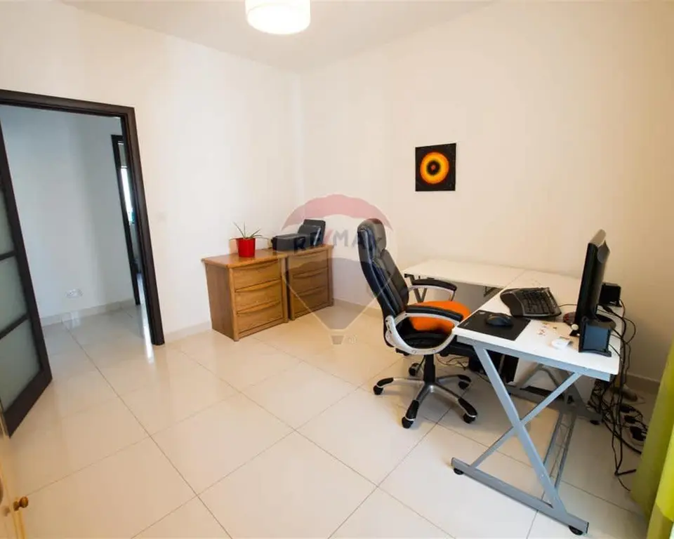 2 bedroom Apartment to rent in Naxxar