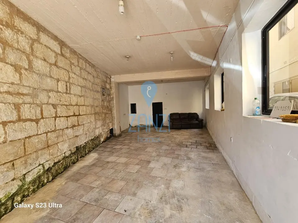 Retail / Shops / Clinic for sale in Naxxar