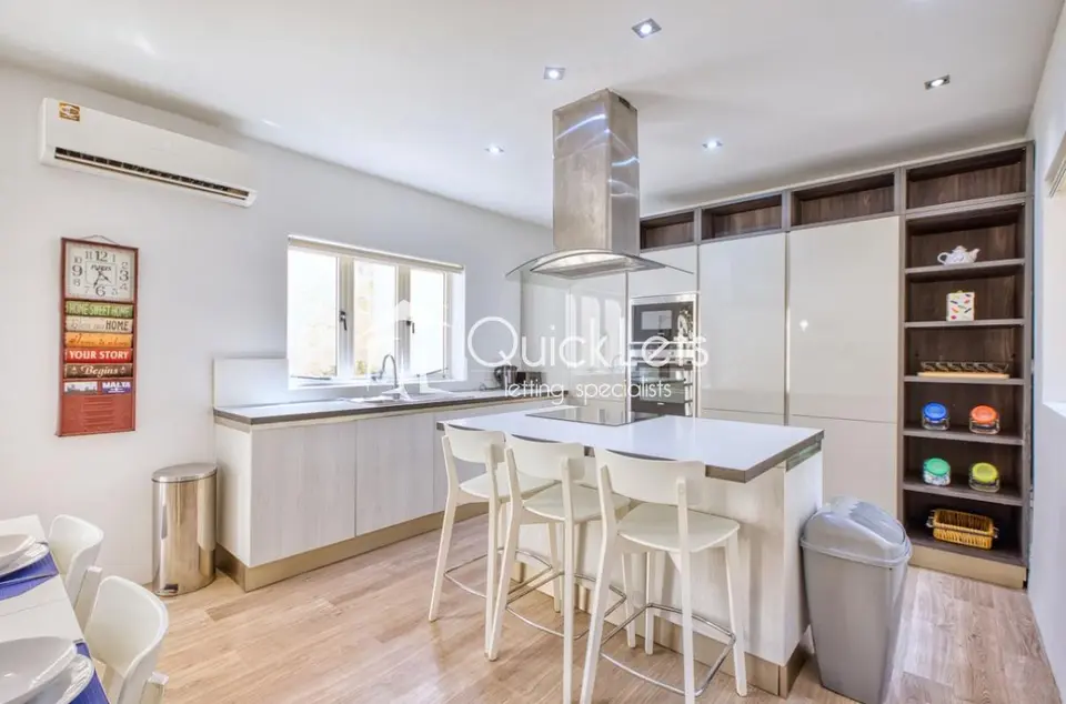 3 bedroom Maisonette to rent in St. Julians