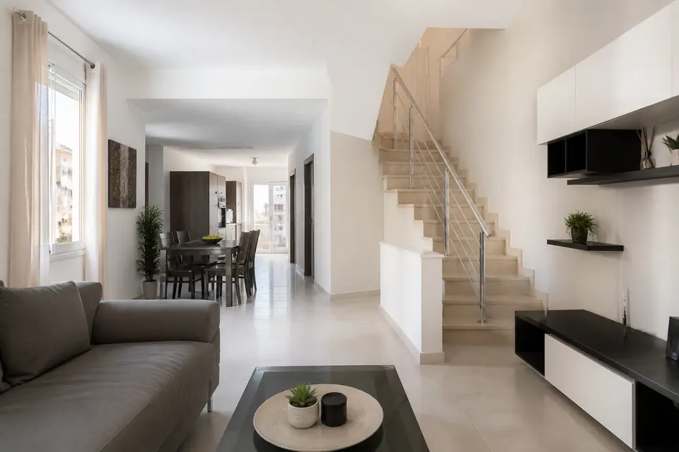 2-bed maisonette to rent in Gzira