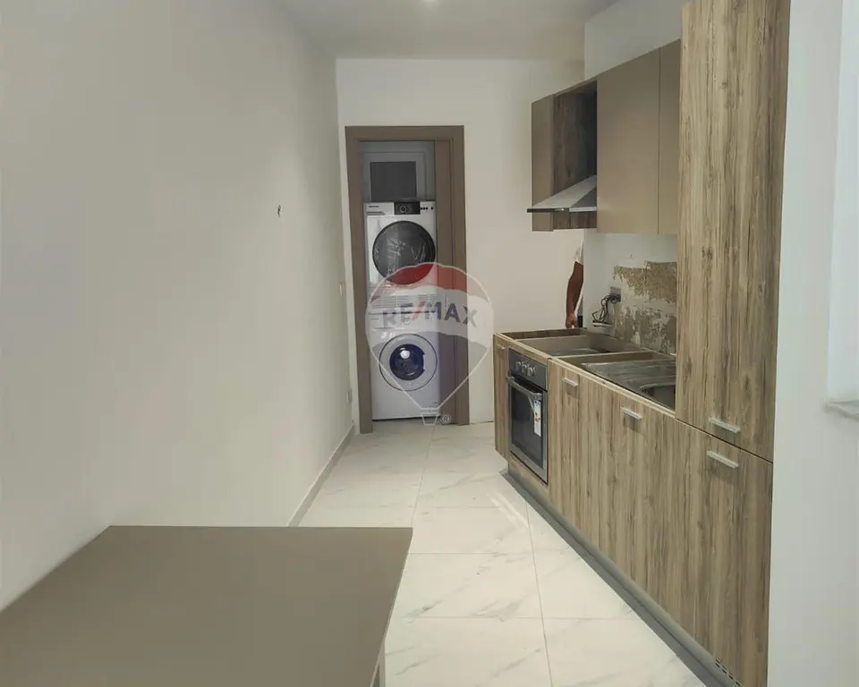 1 bedroom Studio Flat to rent in Paola