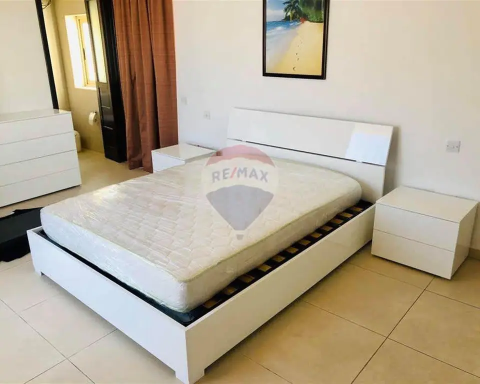3 bedroom Penthouse to rent in St Paul's Bay