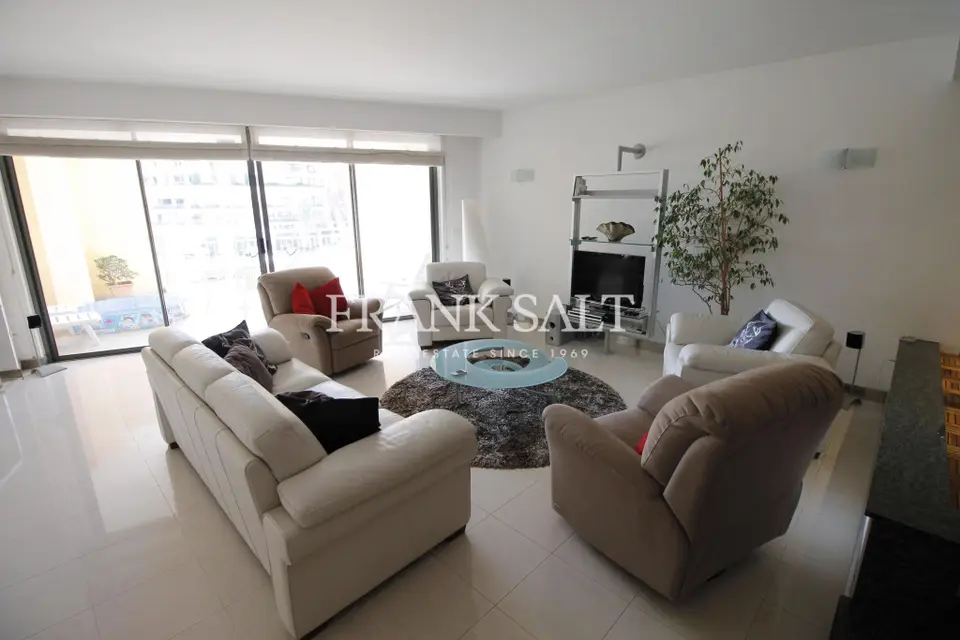 3 bedroom Apartment to rent in Portomaso