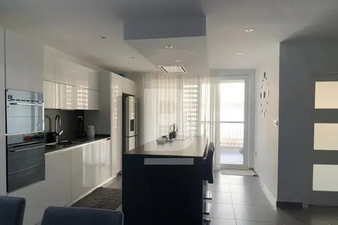3 Bedroom Apartment For Sale in Mosta