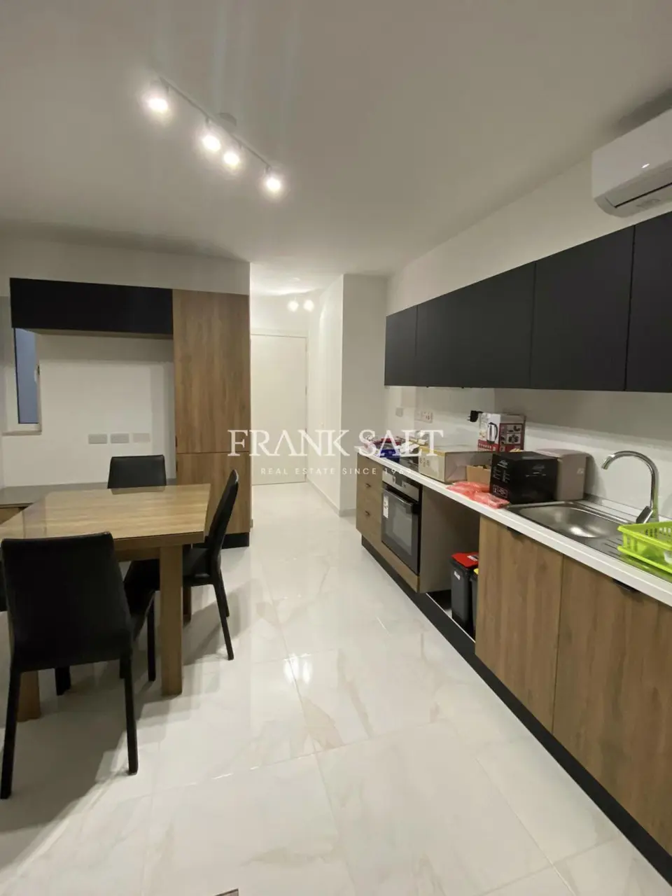 Mosta, Furnished Apartment