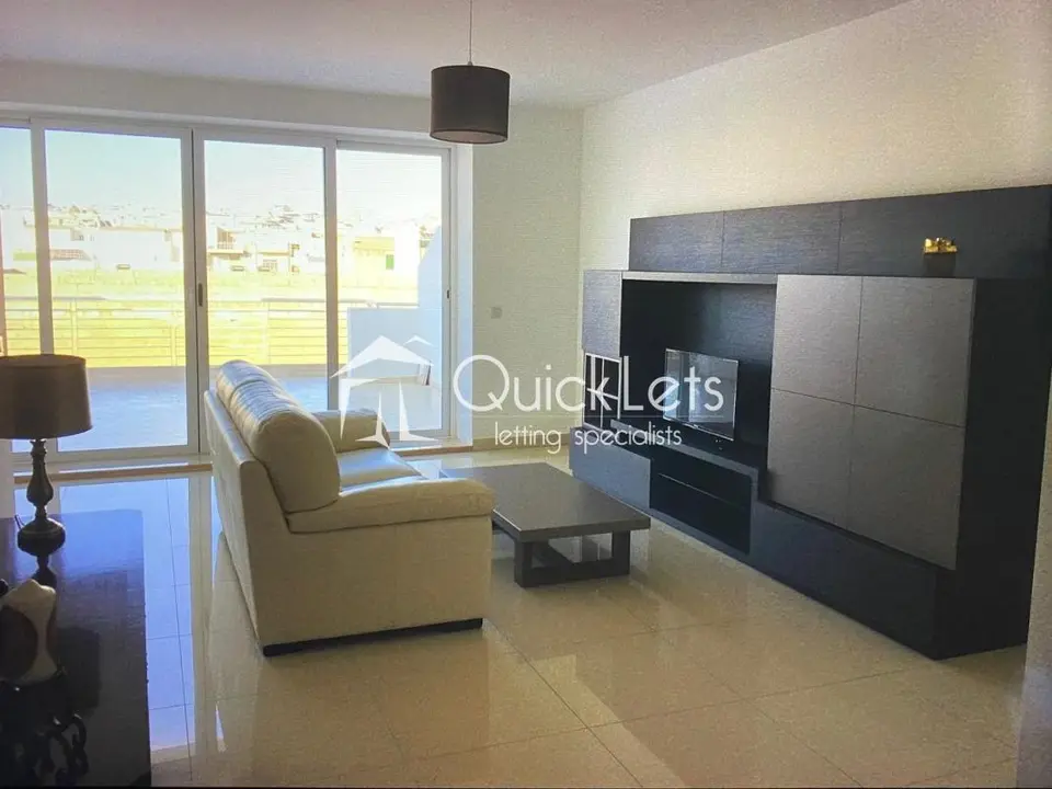 3 bedroom Penthouse to rent in Mosta