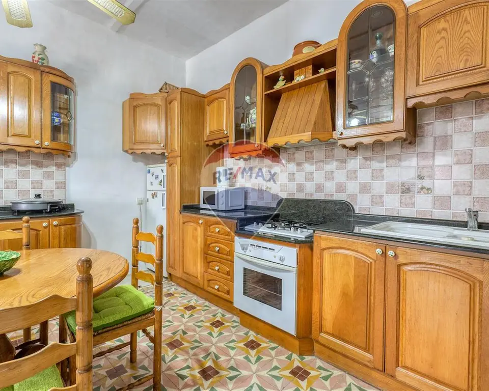 2 bedroom Apartment to rent in Ta' Xbiex
