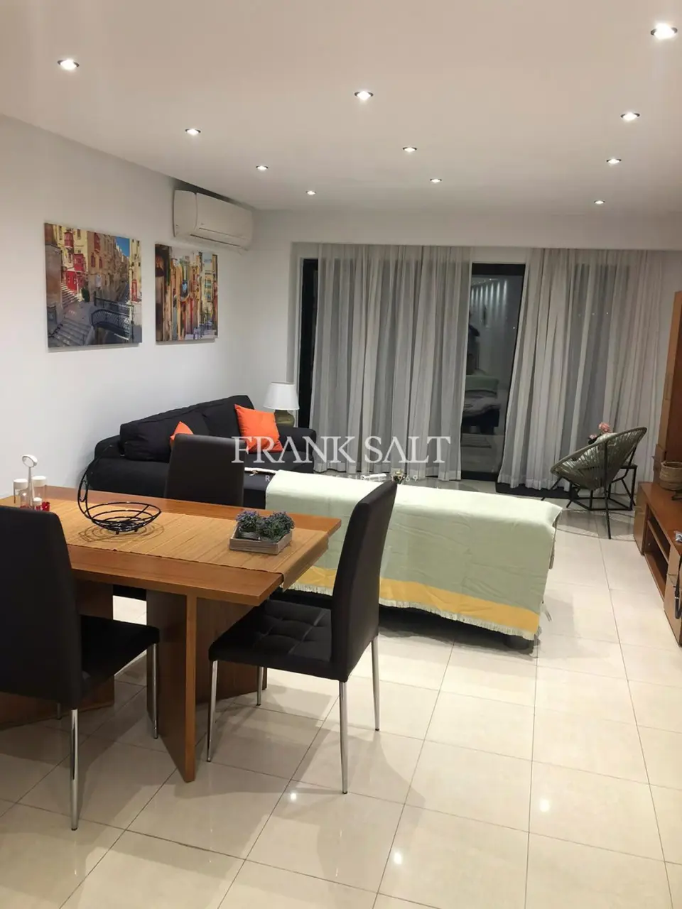 Xemxija, Apartment