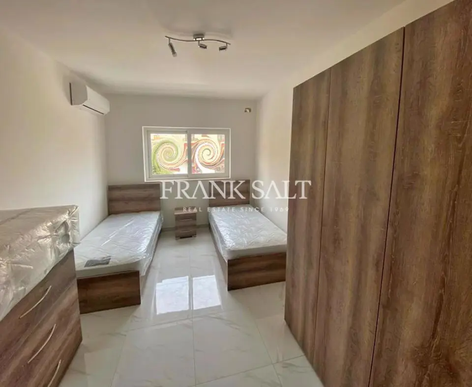 Marsascala, Apartment