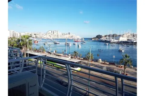 3 bedroom Apartment to rent in Gzira