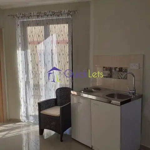 1 bedroom Studio Apartment to rent in Ta' Xbiex