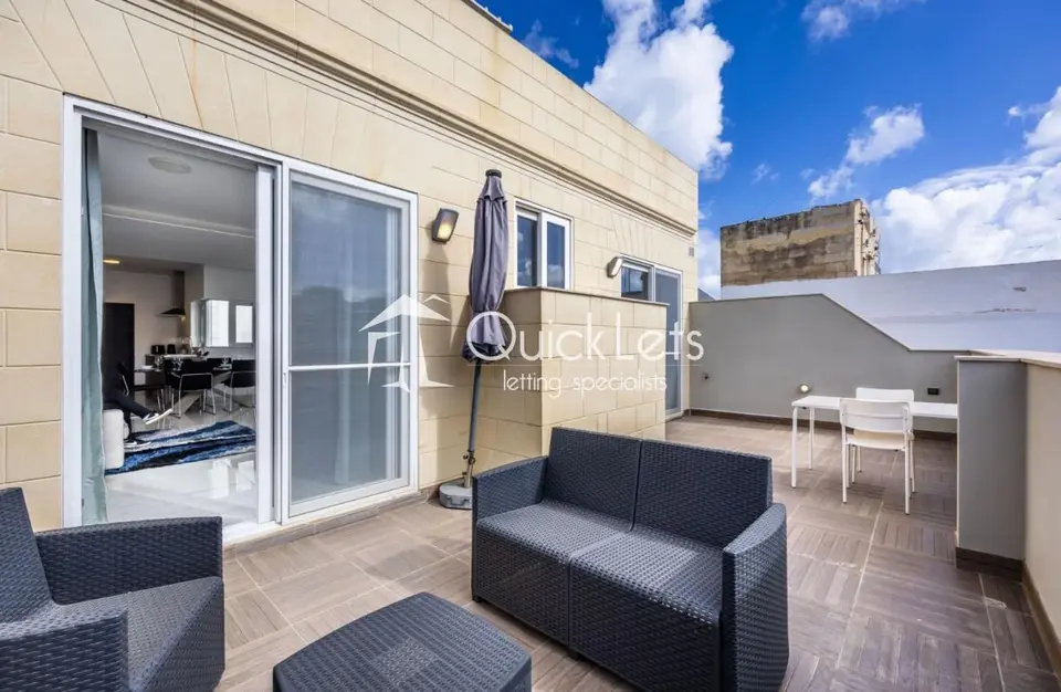 3 bedroom Penthouse to rent in Sliema