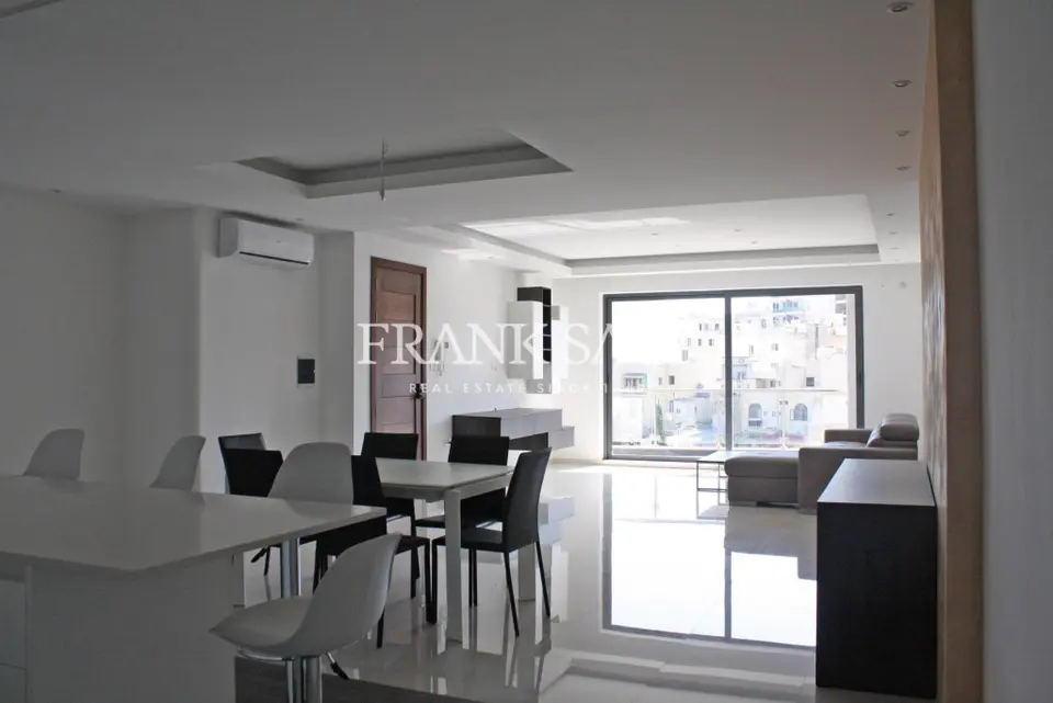 St Julians, Apartment