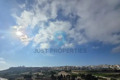3 Bedroom Maisonette For Sale in Mtarfa