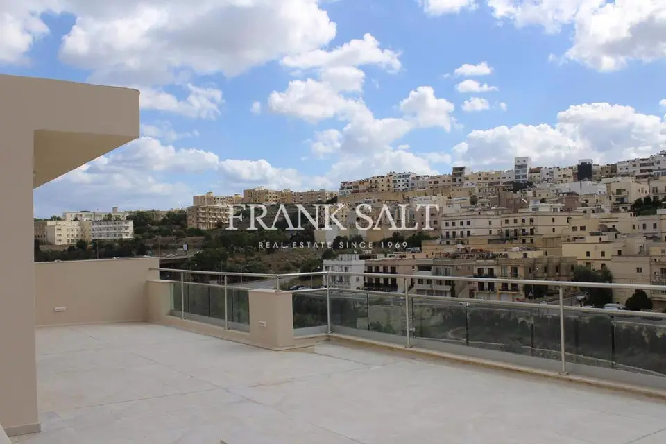 Swieqi, Villa