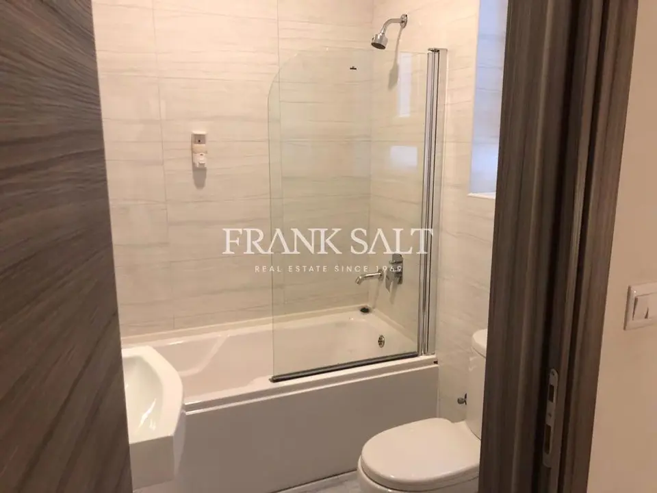 Gzira, Apartment