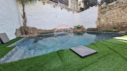 3 bedroom Townhouse for sale in Rabat