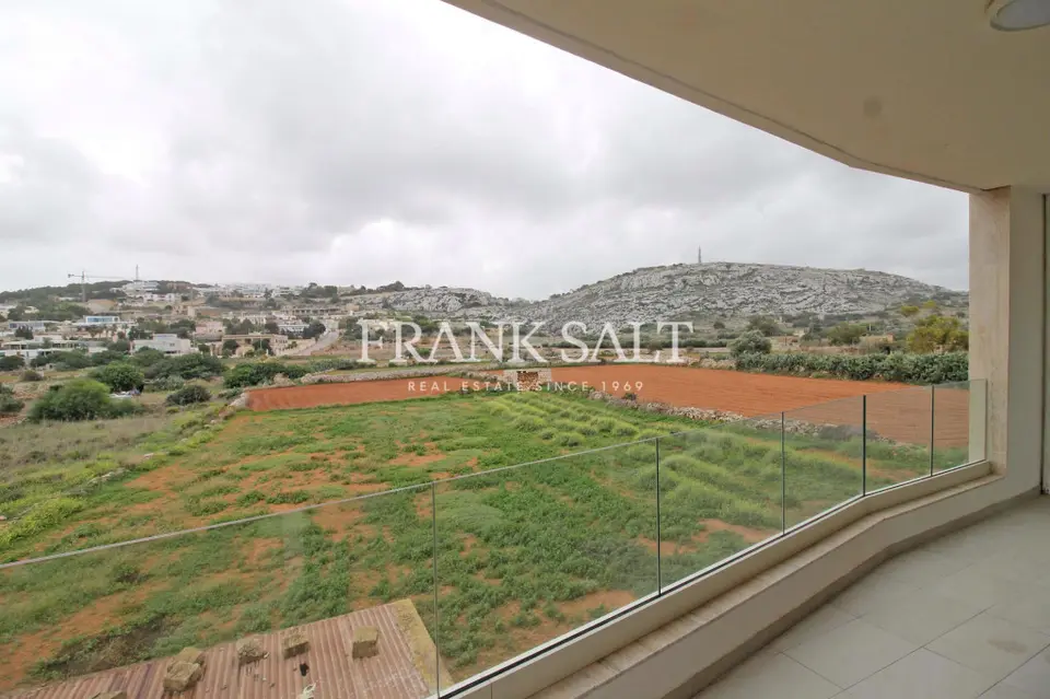 Bahar ic-Caghaq, Apartment