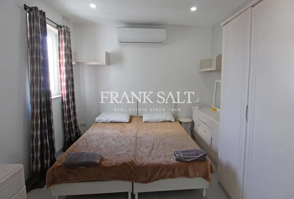 Swieqi, Furnished Penthouse