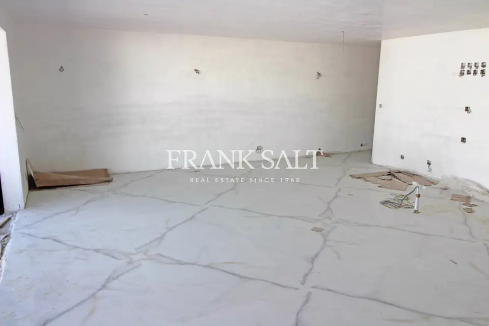 Swieqi, Finished Apartment