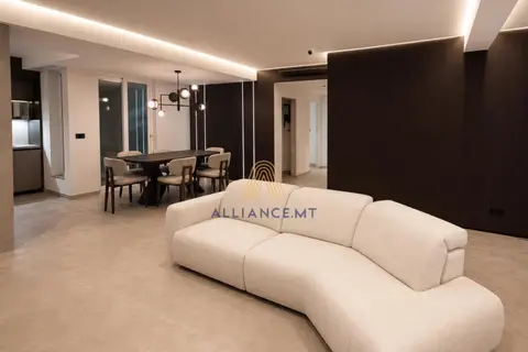 2 Bedroom Maisonette For Sale in Gharghur