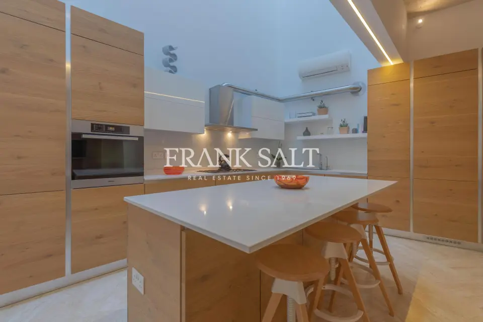 Lija, Furnished House of Character